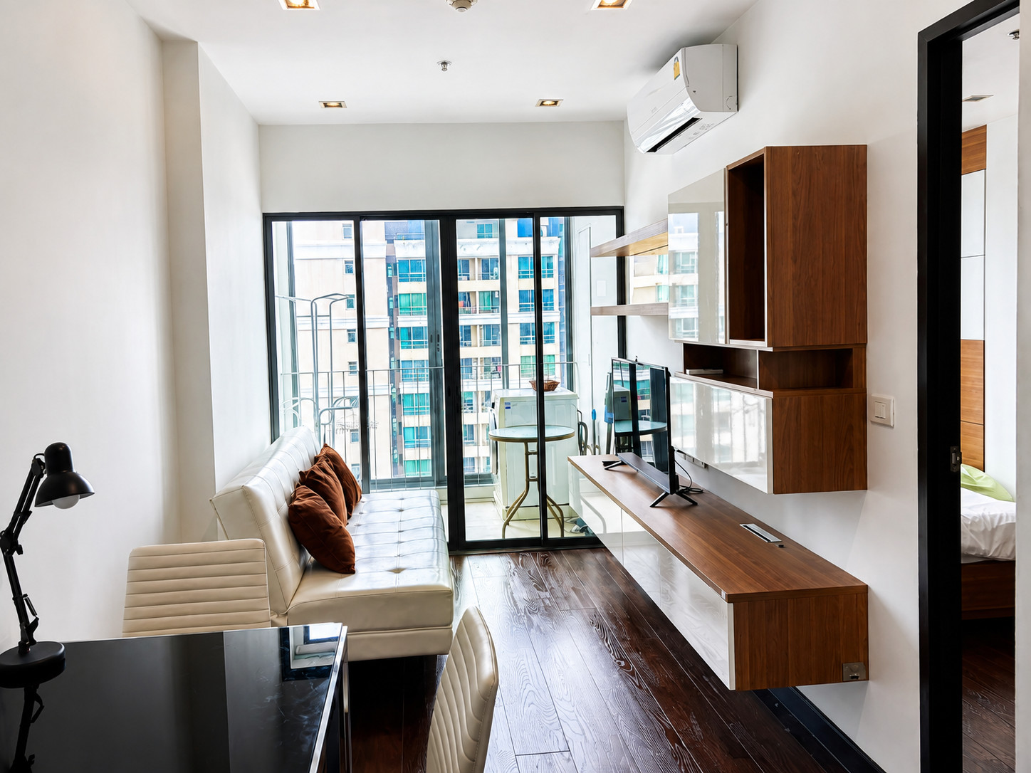 Condo for Rent | Ideo Q Phayathai. Fully Furnished | Ready to Move In | Only 100 m from BTS & Airport Rail Link Phayathai | Short-Term Lease Available Condo for Rent | Ideo Q Phayathai. Fully Furnished | Ready to Move In | Only 100 m from BTS & Airport Rail Link Phayathai | Short-Term Lease Available