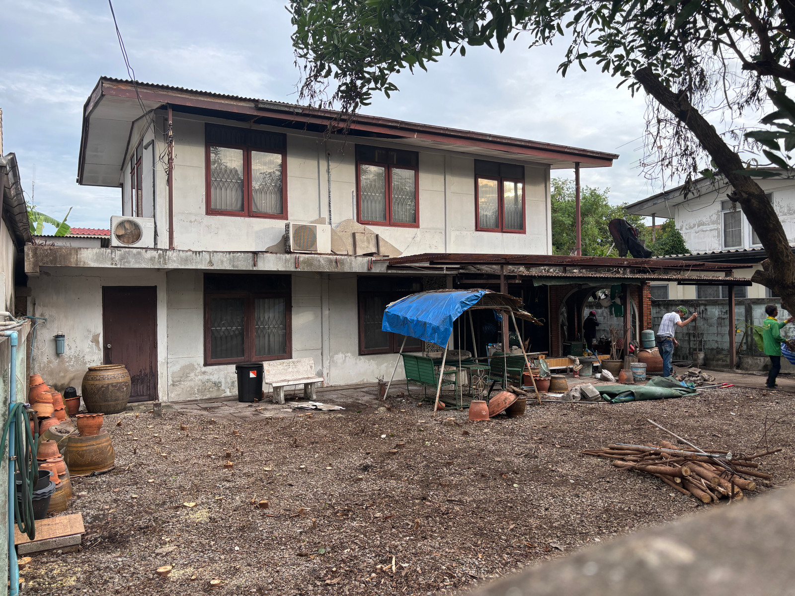 📍 Housing Cooperative Village 4, Soi 8 (Seri Thai 57) 💰 Price only 6 million baht