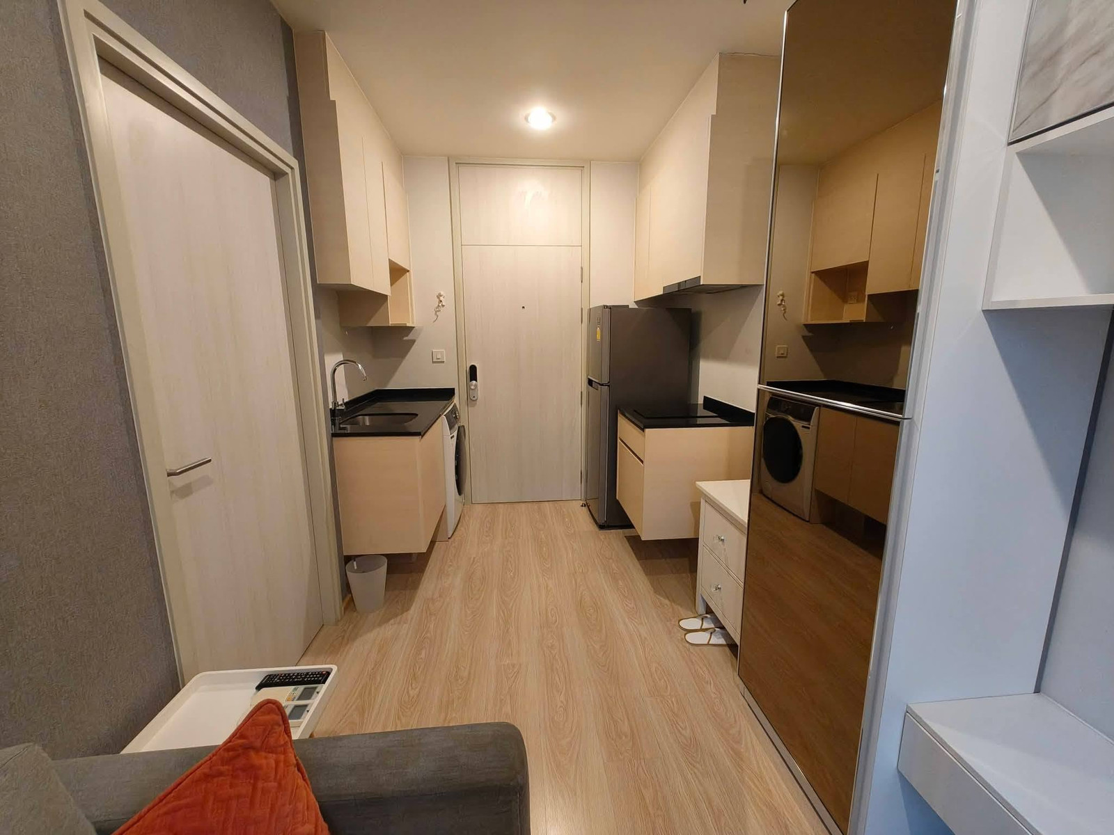 ห้องทิศใต้ ห้องสวยฟังก์ชันลงตัว ราคาดี!!⭐Noble Revolve Ratchada1 (โนเบิล รีวอลฟ์ รัชดา 1) – รูปที่ 4