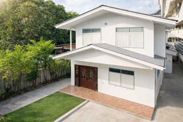 สุขุมวิท62-68 BTS อุดมสุข 700 ม โฮมออฟฟิศให้เช่า 3 นอน 2 น้ำ . และ คลาวด์ 11 1.1 กม. ขนาด 52 ตร.ว.เหมาะสำหรับ โฮมออฟฟิศ เข้า-ออกสะดวก