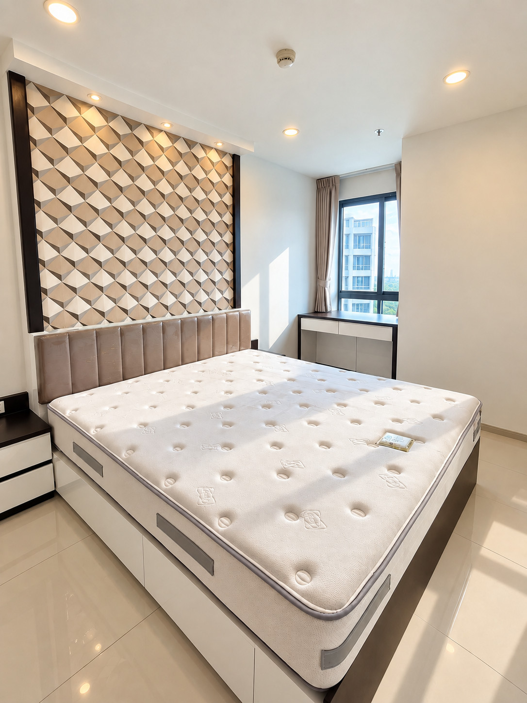 🏡 Next to MRT, life is easier, 1 Bed, ready to move in, near Siriraj. 🏡 Next to MRT, life is easier, 1 Bed, ready to move in, near Siriraj.