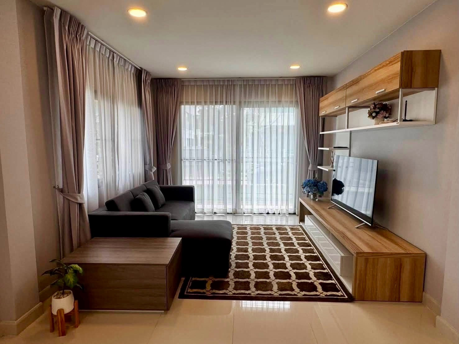 🌟For Rent: Pet-friendly Detached House at Centro Bangna. Two-Storey 3 bedrooms and 3 bathrooms. Fully furnished.💥Rental Fee: 70,000 THB/month. 🌟For Rent: Pet-friendly Detached House at Centro Bangna. Two-Storey 3 bedrooms and 3 bathrooms. Fully furnished.💥Rental Fee: 70,000 THB/month.