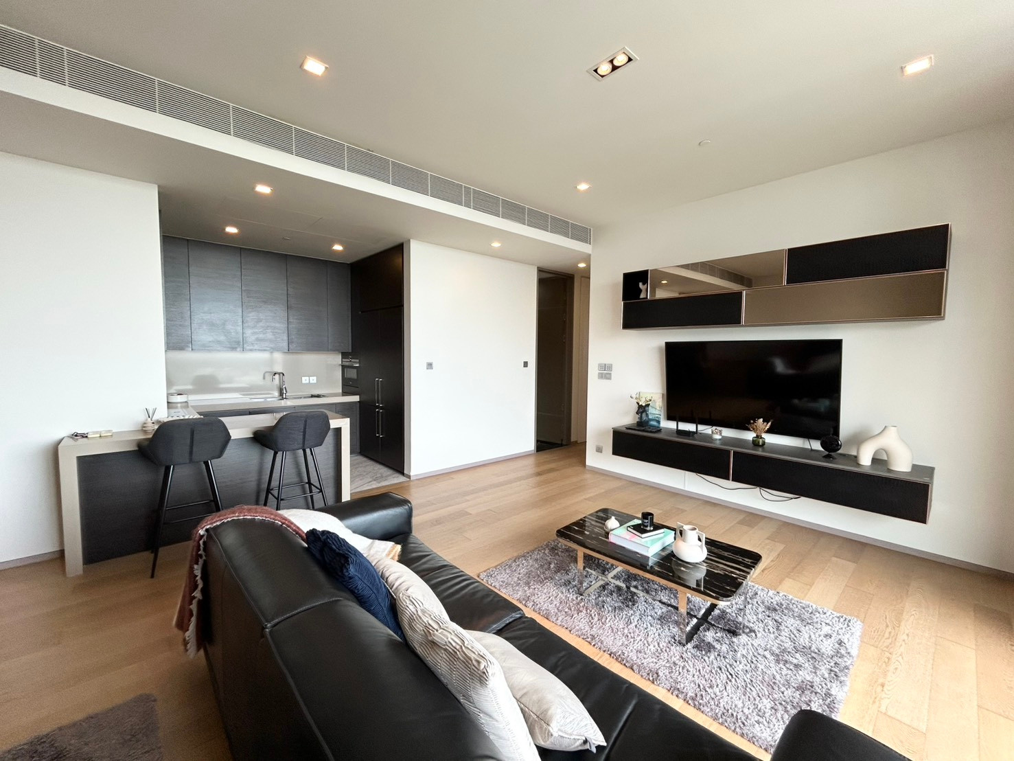 2 BED 2 BATH  FOR RENT AT SALADEANG ONE  – รูปที่ 2
