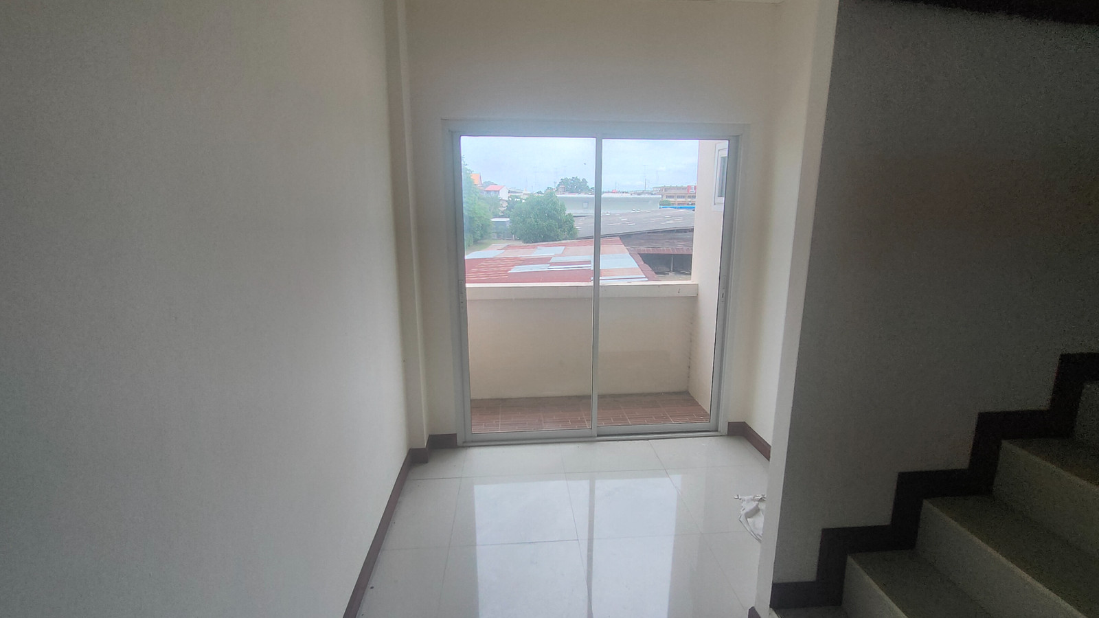 ขายอาคารพาณิชย์ 3 ชั้น เนื้อที่ 25.8 ตร.วา ท่ามะกา กาญจนบุรี – รูปที่ 3
