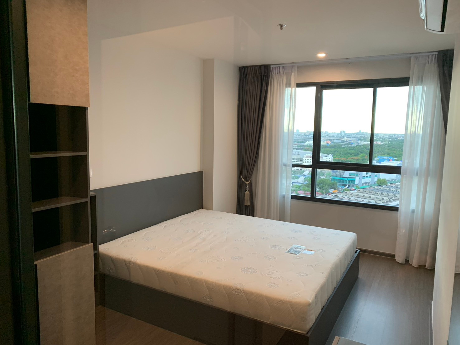For rent Condo Ideo Phahol-Jatujuk Fully Furnished  (S15-35909)