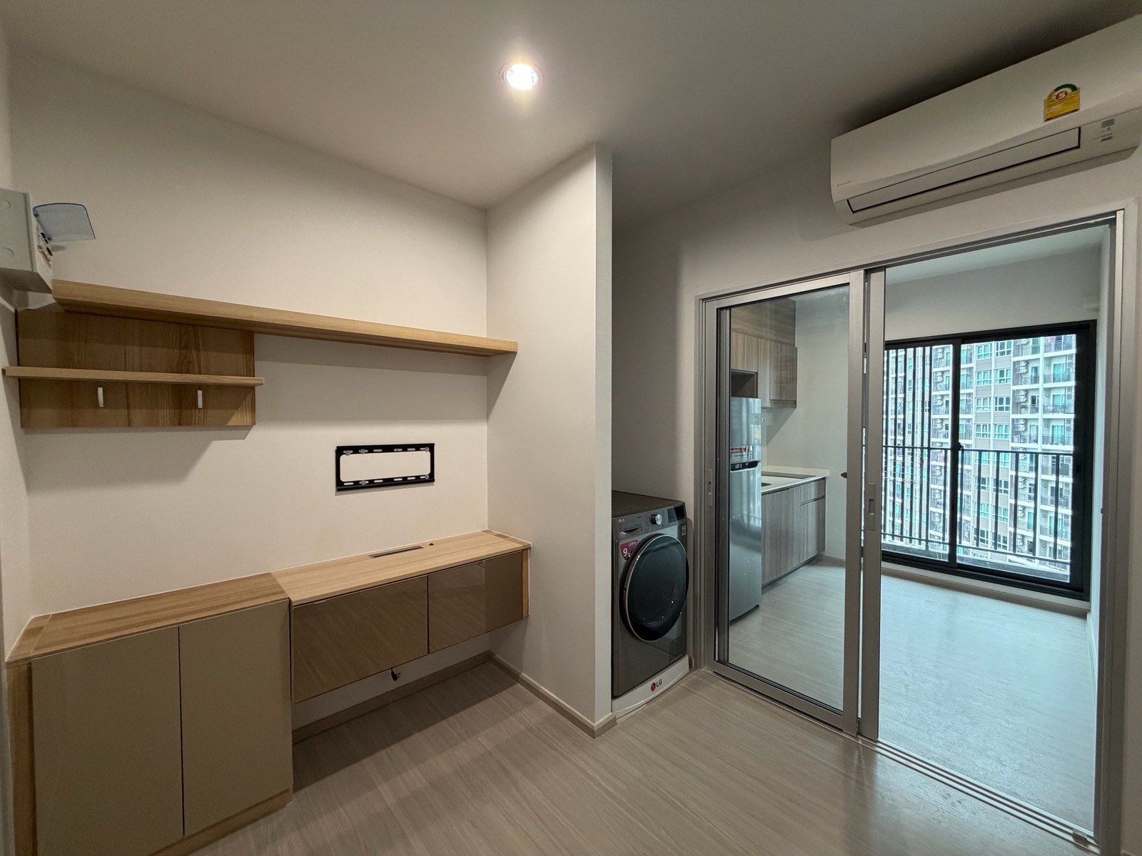 ขาย The Parkland Phetkasem 56 🍀ปรับปรุงใหม่ 🛌1นอน 30 ตร.ม. 0เมตร MRT ภาษีเจริญ / ใกล้ซีคอนบางแค ขาย The Parkland Phetkasem 56 🍀ปรับปรุงใหม่ 🛌1นอน 30 ตร.ม. 0เมตร MRT ภาษีเจริญ / ใกล้ซีคอนบางแค