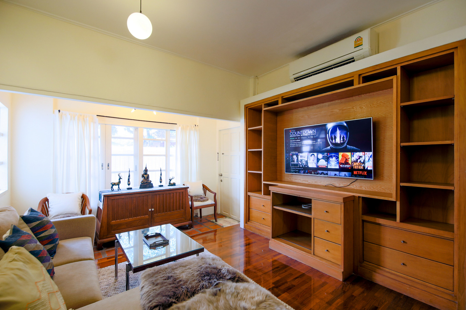 Renovated 3BR House for Rent (From ) – Krungthep Kreetha Soi 39 (200 SQM, Fully Furnished)