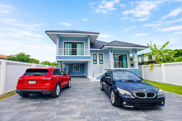 Suwinthawong in NongChok New 3-Step 4Beds 2-Story Mansion WatLamToiTing 460m. Transport Area 4.3.7km