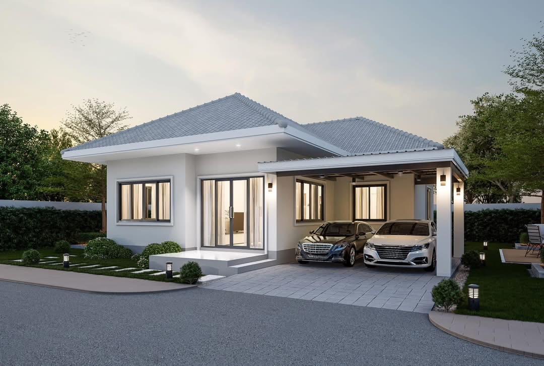 Large detached house in Korat with high ceilings Plenty of space.
