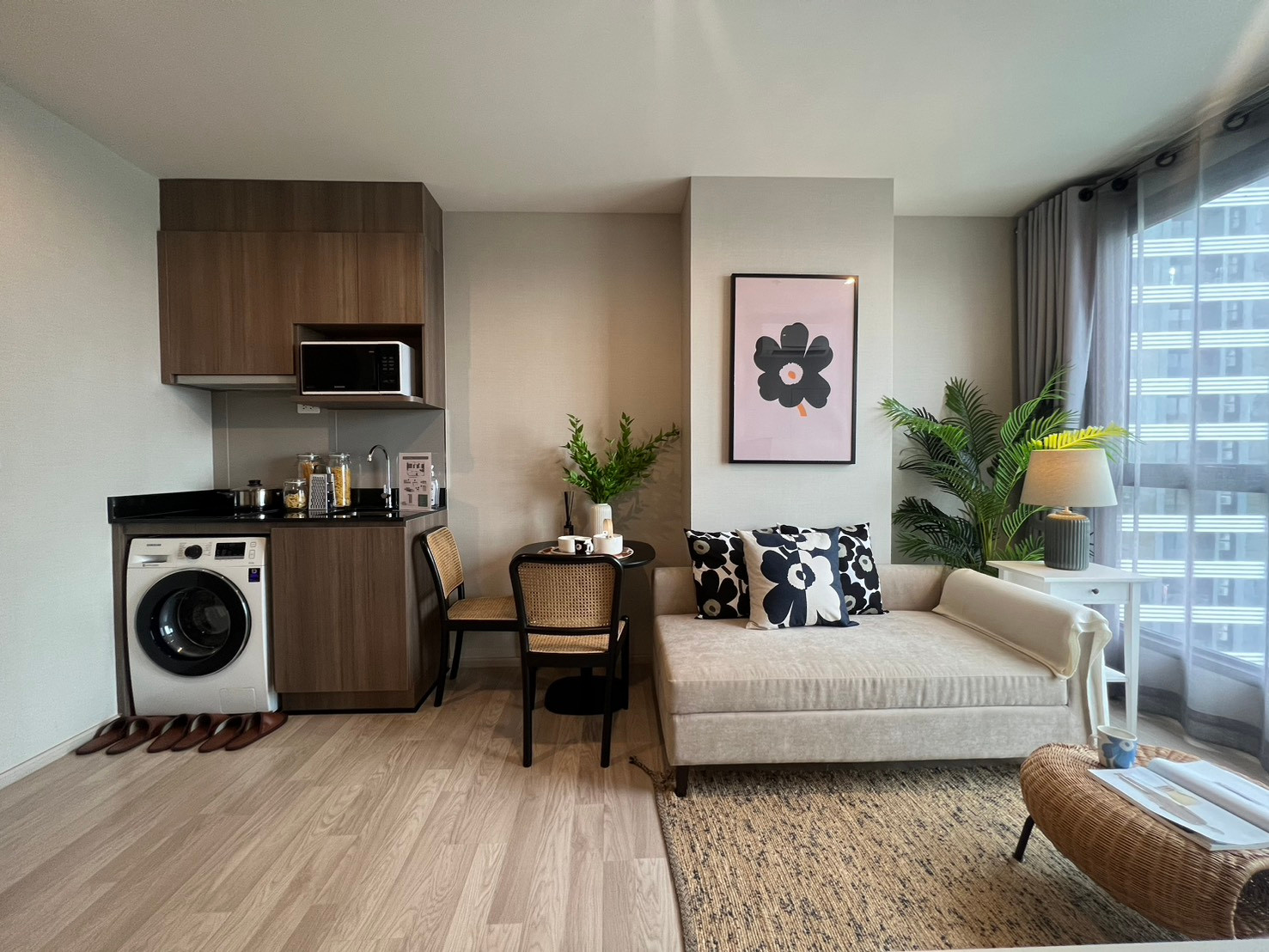 Ideo Mobi Sukhumvit Eastpoint  Buy Today, Move In Ready,Transfer Fees Covered