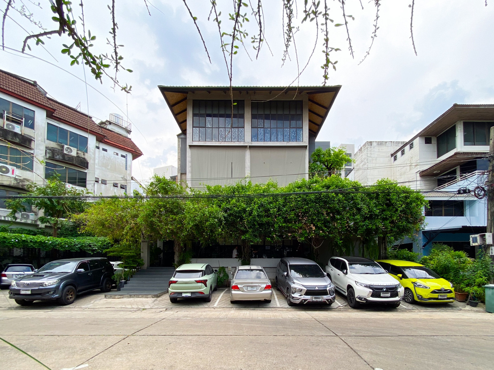 📢4-storey OFFICE for sale, Town in Town Soi 5, land 131 sq m., parking for 10-15 cars, special discount!! From 49 MB, only 40 MB left!!!🔥🔥 📢4-storey OFFICE for sale, Town in Town Soi 5, land 131 sq m., parking for 10-15 cars, special discount!! From 49 MB, only 40 MB left!!!🔥🔥