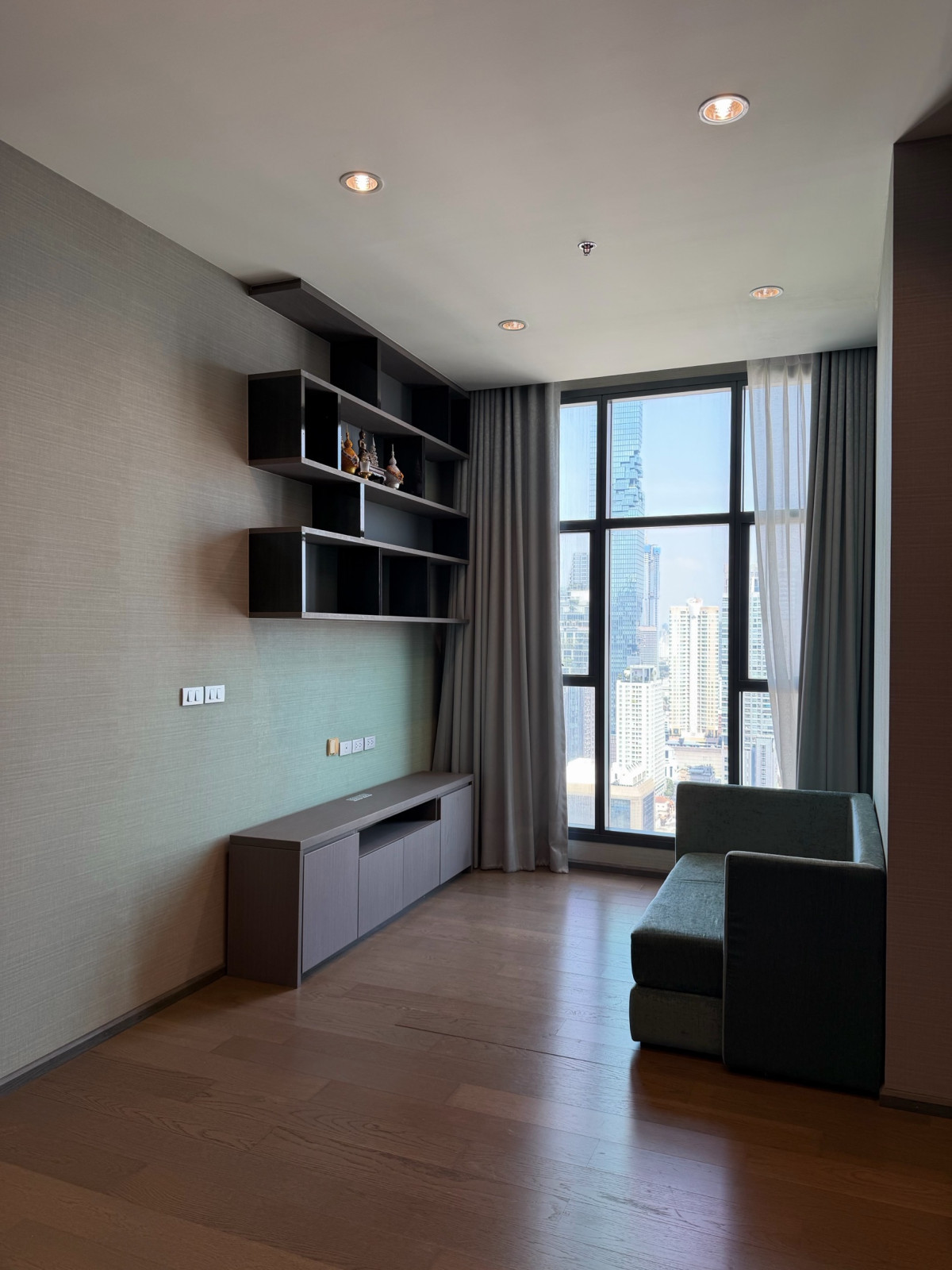 For Rent Condo , The Diplomat Sathorn , BTS-Surasak , Silom , Bang Rak , Bangkok , CX-156152