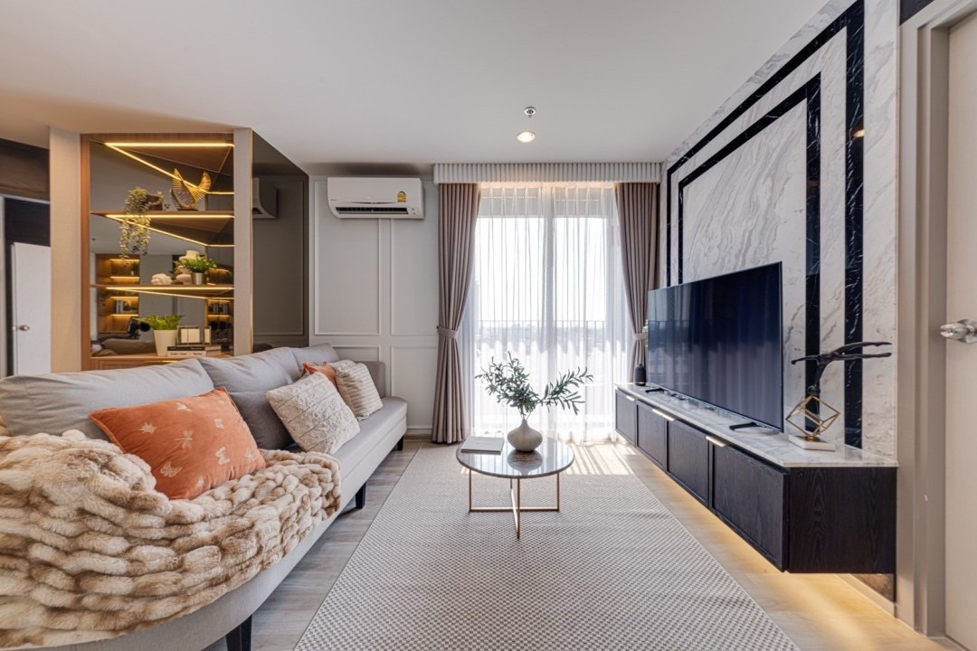 Ideo Mobi Sukhumvit Eastpoint A Smarter Way to Own Free Furniture & Transfer Fees Covered Ideo Mobi Sukhumvit Eastpoint A Smarter Way to Own Free Furniture & Transfer Fees Covered