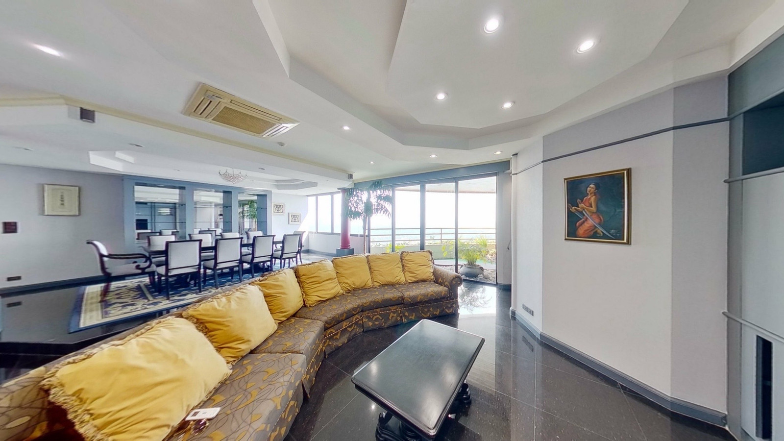 Sell  Royal River Place  4 bedroom 4 bathrooms 314 sqm for Sell only 35,000,000 please contact 0816878954