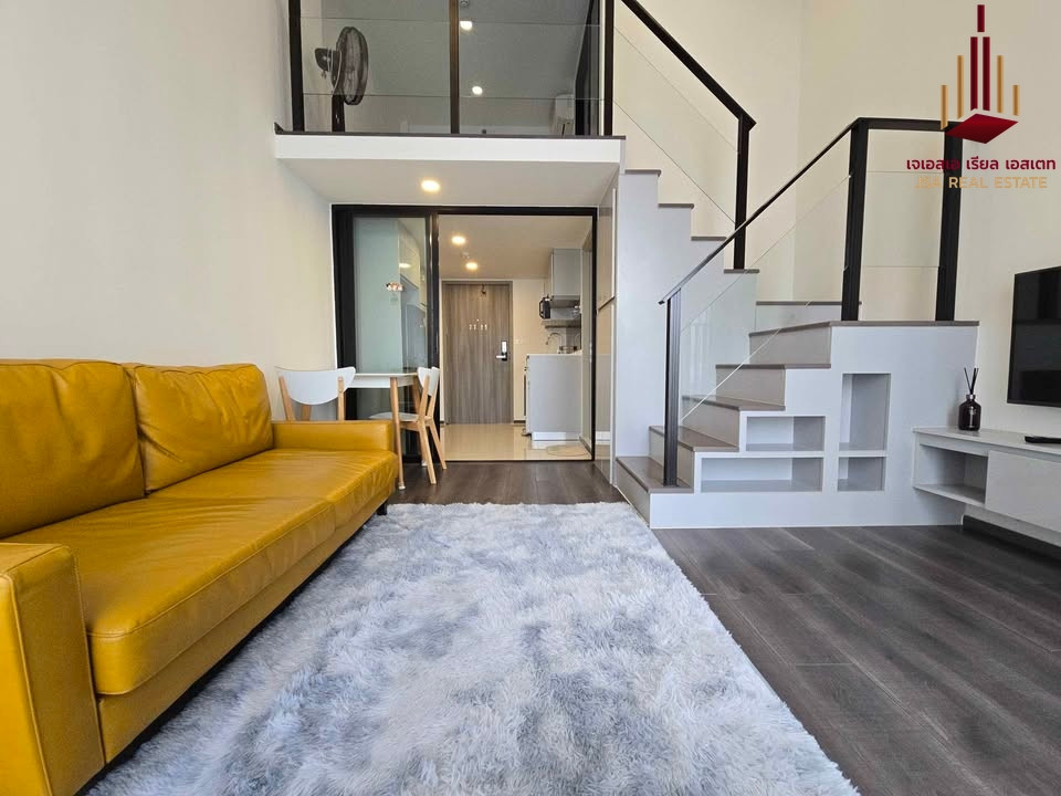 ✨ For Sale: KnightsBridge Space Rachayothin Condo ✨💰 Only 5,280,000 THB