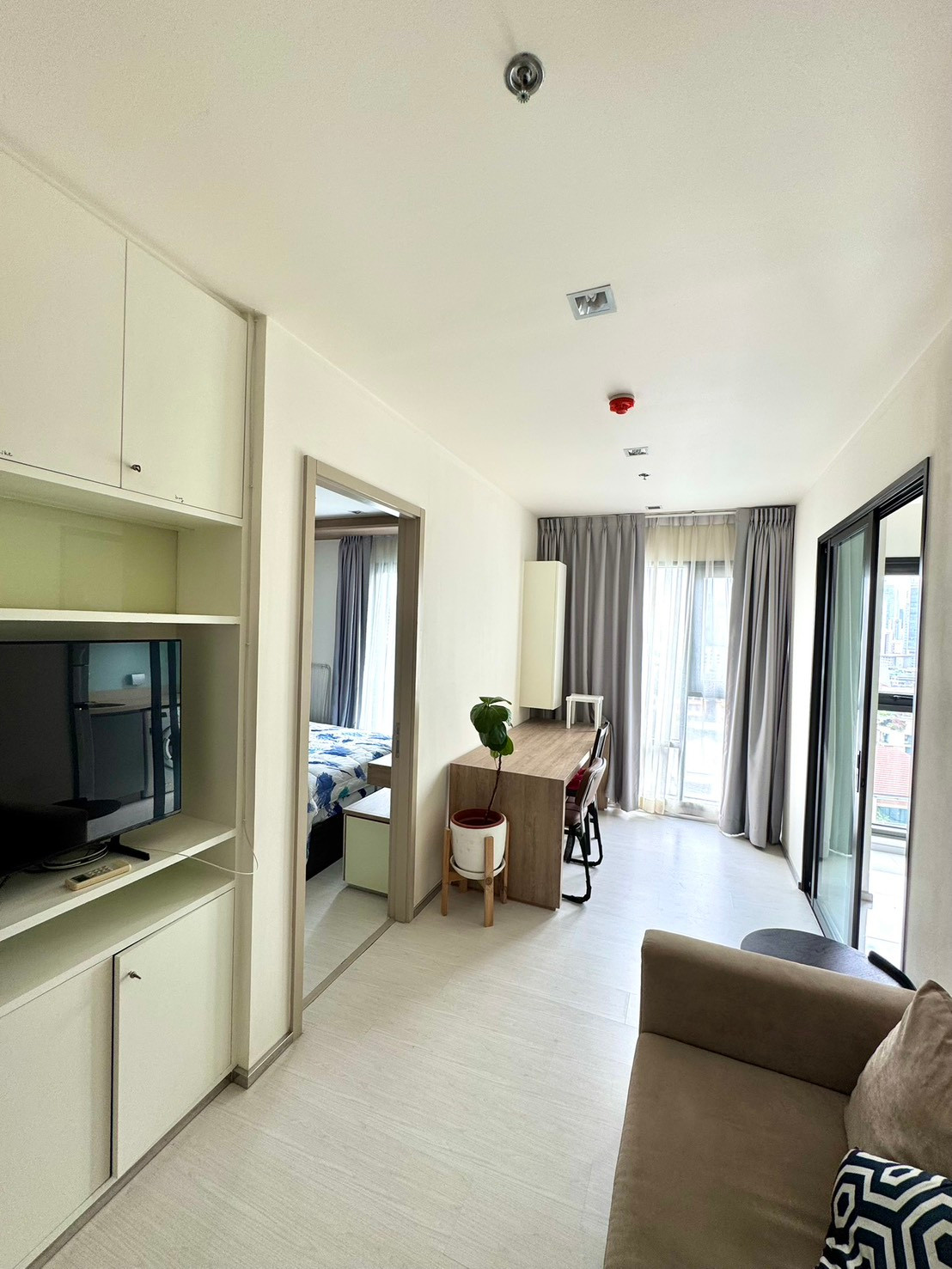 Rhythm Sukhumvit36-38 5mins to BTS Thonglor 33sqm 1bed 25K – รูปที่ 3