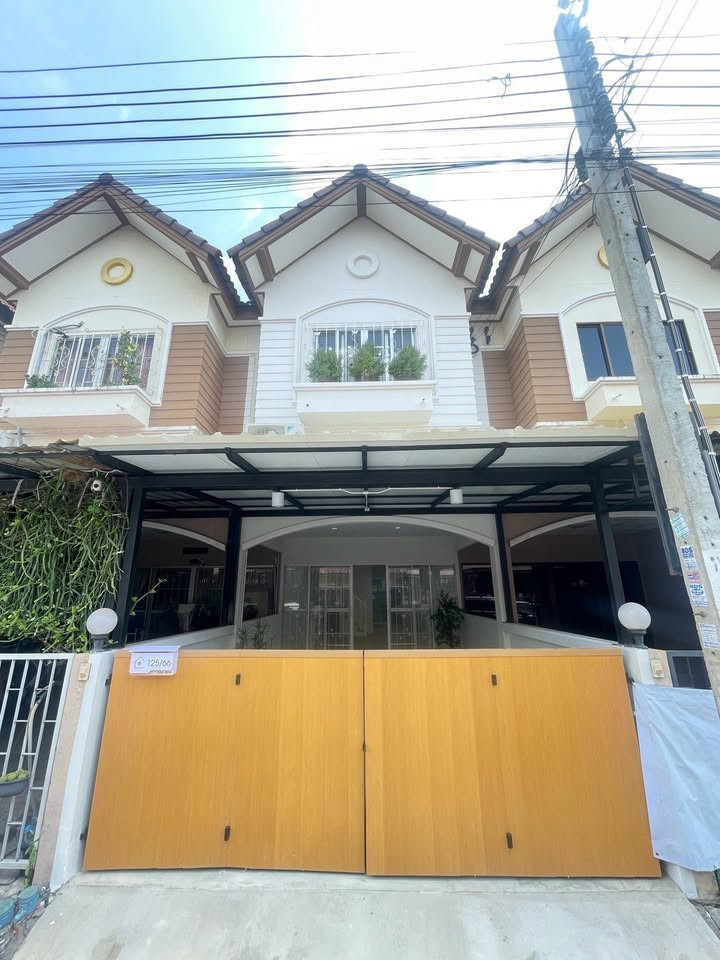 🟡2-story townhouse for sale ✅Renovated, ready to move in, Baan Tawanthong, Tawanthong Village. Good location, convenient travel Along the southern bank of Phasi Charoen Canal - Phetkasem 🟡2-story townhouse for sale ✅Renovated, ready to move in, Baan Tawanthong, Tawanthong Village. Good location, convenient travel Along the southern bank of Phasi Charoen Canal - Phetkasem