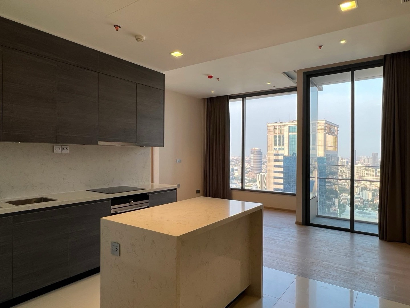 Urgent sale! Never been lived in, brand new apartment. Urgent sale! Never been lived in, brand new apartment.