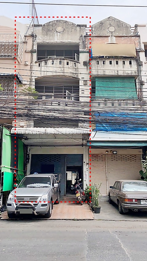 Shop House in Laksi close to Plum Condo Chaengwattana Donmuang and Harrow International School Bangkok Shop House in Laksi close to Plum Condo Chaengwattana Donmuang and Harrow International School Bangkok