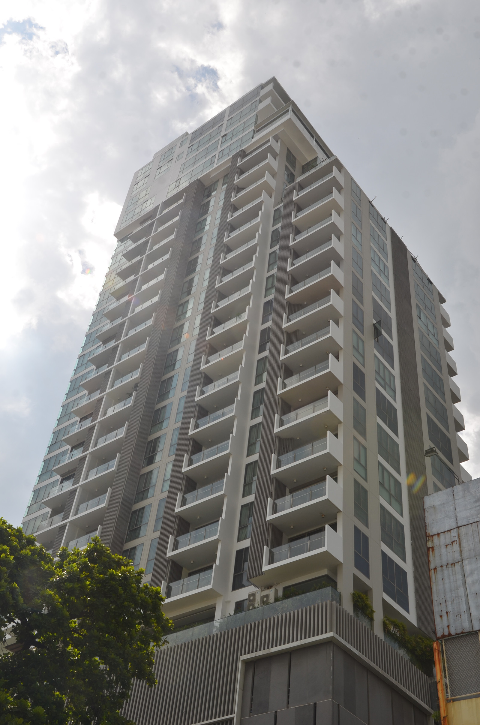 One Bed ให้เช่า ที่ Aequa Sukhumvit 49 ห้องกว้าง 52 ตร.ม. วิวสวย ใกล้ BTS ทองหล่อ