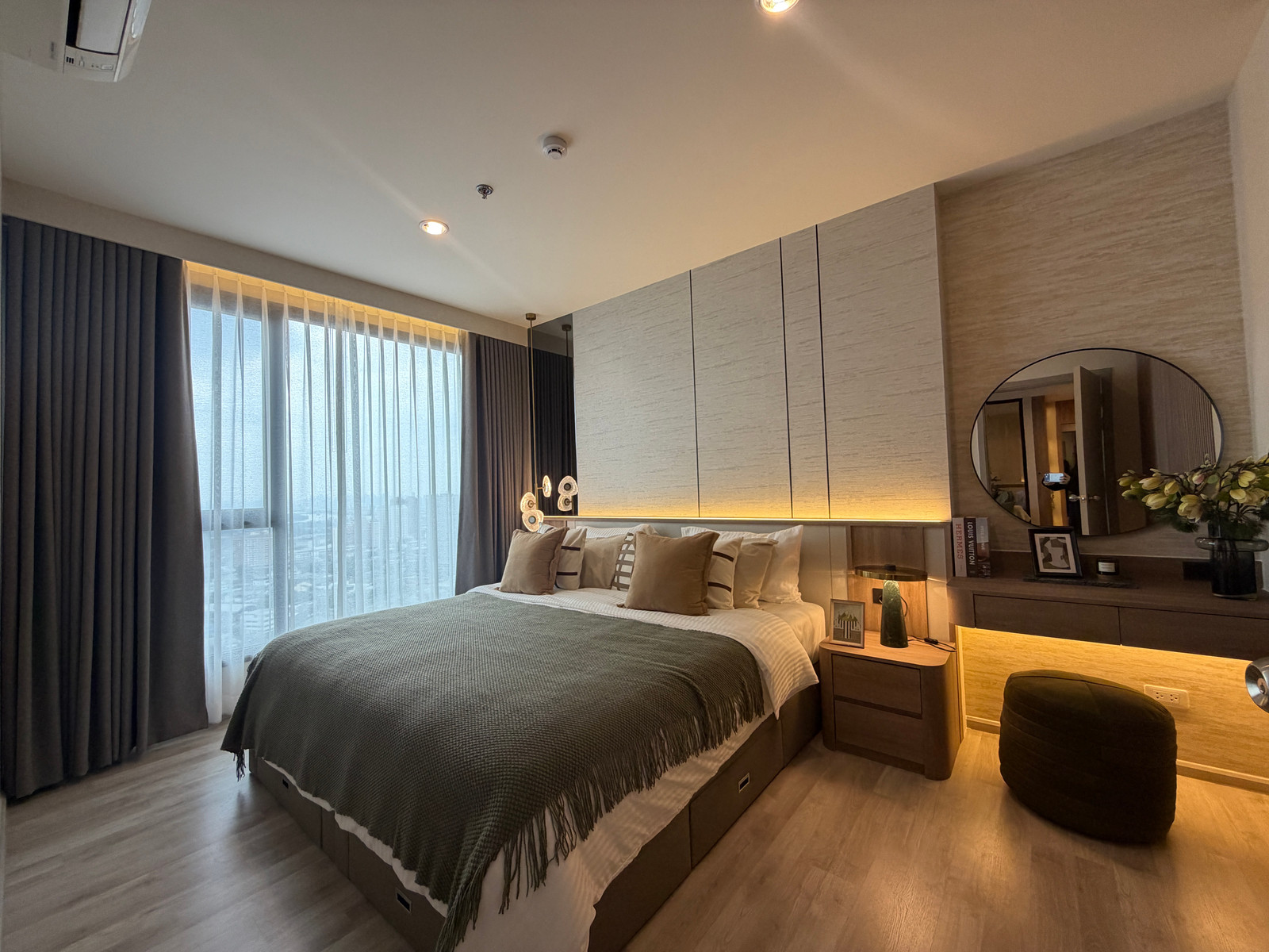 Exclusive Deal at Ideo Mobi Sukhumvit Eastpoint Fully Furnished & Move-In Ready Exclusive Deal at Ideo Mobi Sukhumvit Eastpoint Fully Furnished & Move-In Ready