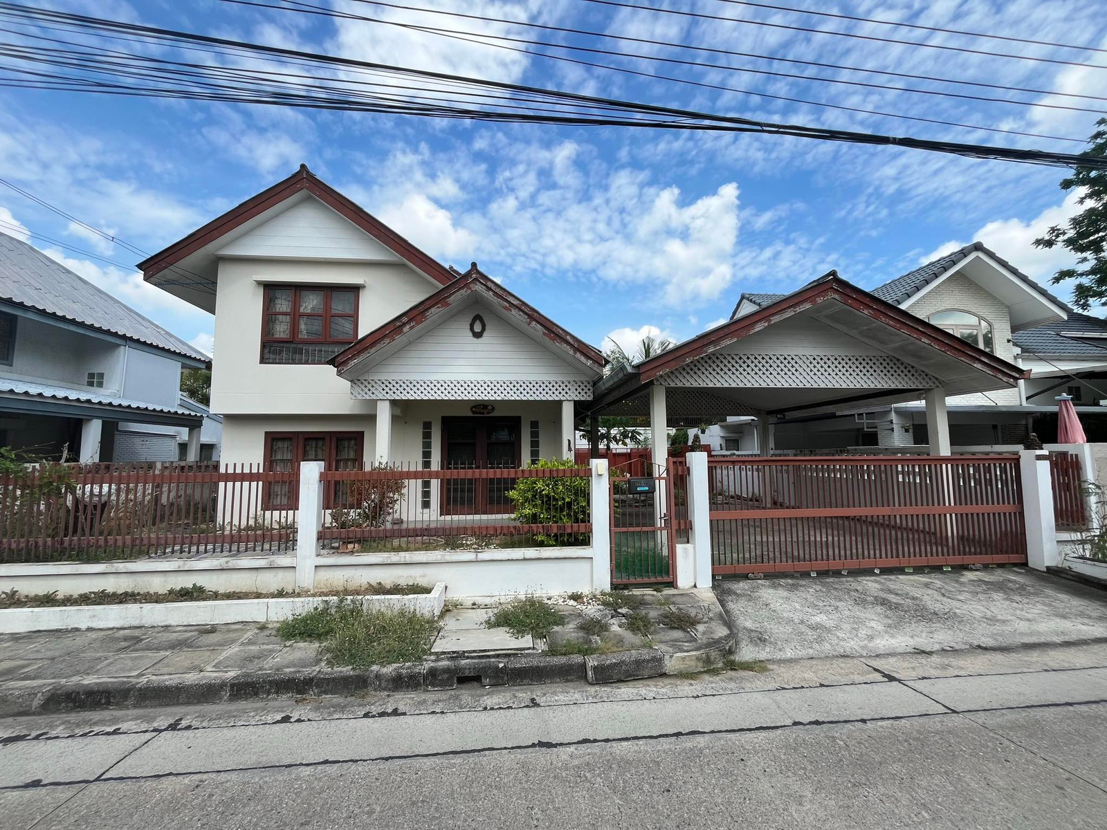 2-story detached house for rent, 3 bedrooms, Sammakorn Village, Ramkhamhaeng.