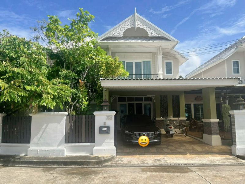 3 detached houses, The Lake Ville village, total area 273 square meters, corner plot, ready to move in, Khok Kham Subdistrict, Mueang Samut Sakhon District. Samut Sakhon Province