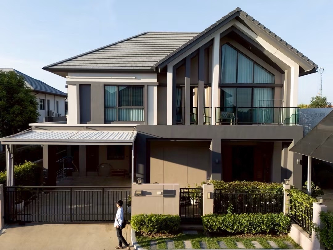 🏡 Luxury house for rent Ready to move in, fully furnished | Bangkok Boulevard Rama 9, only 15 minutes from Wellington College Bangkok. 🏡 Luxury house for rent Ready to move in, fully furnished | Bangkok Boulevard Rama 9, only 15 minutes from Wellington College Bangkok.