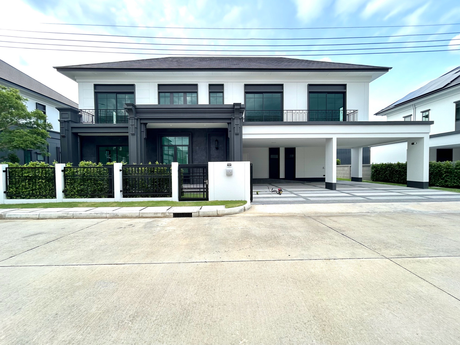 เศรษฐสิริ ราชพฤกษ์–สาย 𝟭𝐒𝐞𝐭𝐭𝐡𝐚𝐬𝐢𝐫𝐢 𝐑𝐚𝐭𝐜𝐡𝐚𝐩𝐫𝐮𝐞𝐤–𝐒𝐚𝐢 𝟏ใกล้ โรงพยาบาลศิริราช ประมาณ 𝟐𝟎 นาทีถึงสาทรเราคัดมาให้แล้ว บ้านที่ใช่…ในราคาที่คุ้มที่สุด-ขนาดที่ดิน 𝟏𝟑𝟎 ตร.วา -พื้นที่ใช้สอย 𝟒𝟐𝟖 ตร.ม-𝟓 ห้องนอน 𝟔 ห้องน้ำ จอดรถได้ 𝟒 เศรษฐสิริ ราชพฤกษ์–สาย 𝟭𝐒𝐞𝐭𝐭𝐡𝐚𝐬𝐢𝐫𝐢 𝐑𝐚𝐭𝐜𝐡𝐚𝐩𝐫𝐮𝐞𝐤–𝐒𝐚𝐢 𝟏ใกล้ โรงพยาบาลศิริราช ประมาณ 𝟐𝟎 นาทีถึงสาทรเราคัดมาให้แล้ว บ้านที่ใช่…ในราคาที่คุ้มที่สุด-ขนาดที่ดิน 𝟏𝟑𝟎 ตร.วา -พื้นที่ใช้สอย 𝟒𝟐𝟖 ตร.ม-𝟓 ห้องนอน 𝟔 ห้องน้ำ จอดรถได้ 𝟒
