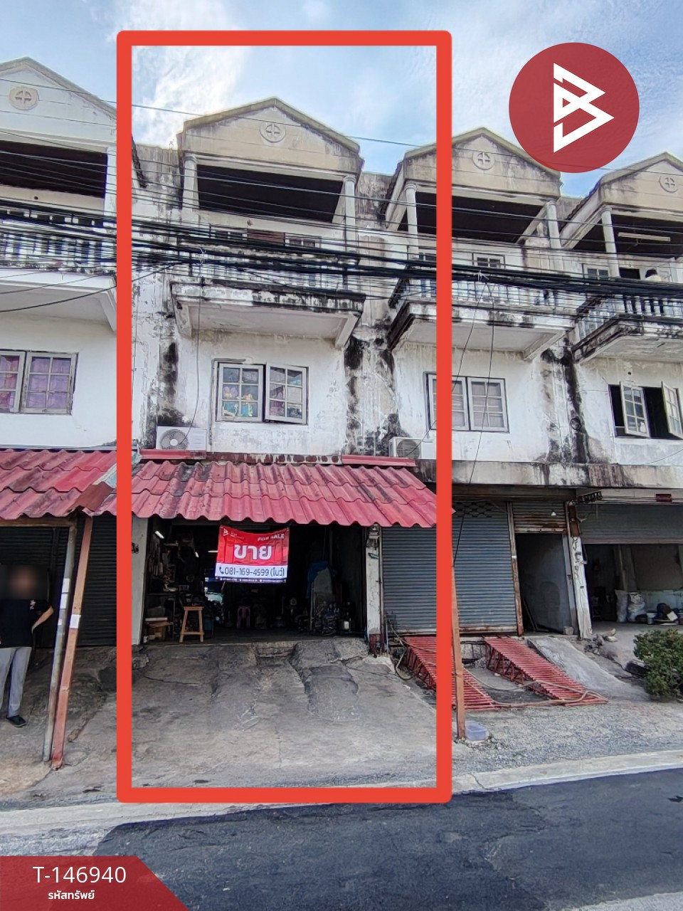 Urgent sale commercial building Sap Mankhong Village, Phraeksa, Samut Prakan Urgent sale commercial building Sap Mankhong Village, Phraeksa, Samut Prakan