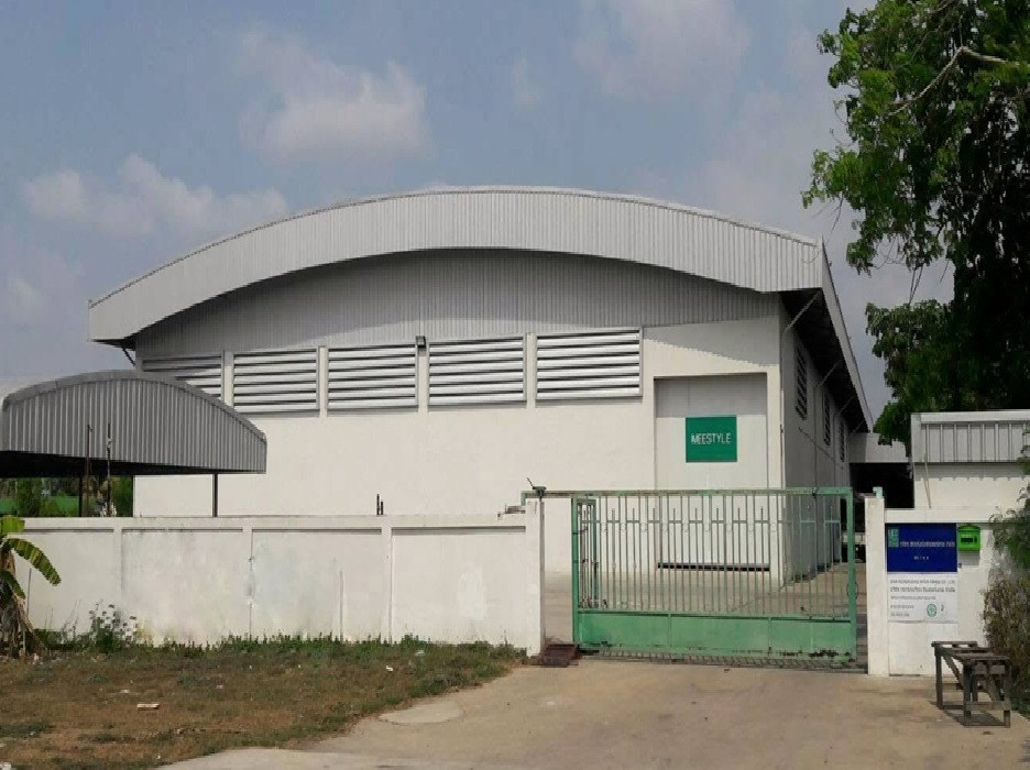 For Rent ให้เช่าโกดัง / โรงงาน พร้อมสำนักงาน / ทำเล ลำลูกกา คลอง 10 / พื้นที่ใช้สอย 5000 ตารางเมตร / รถเทรลเลอร์ 40 ฟุต เข้าออก ได้ For Rent ให้เช่าโกดัง / โรงงาน พร้อมสำนักงาน / ทำเล ลำลูกกา คลอง 10 / พื้นที่ใช้สอย 5000 ตารางเมตร / รถเทรลเลอร์ 40 ฟุต เข้าออก ได้
