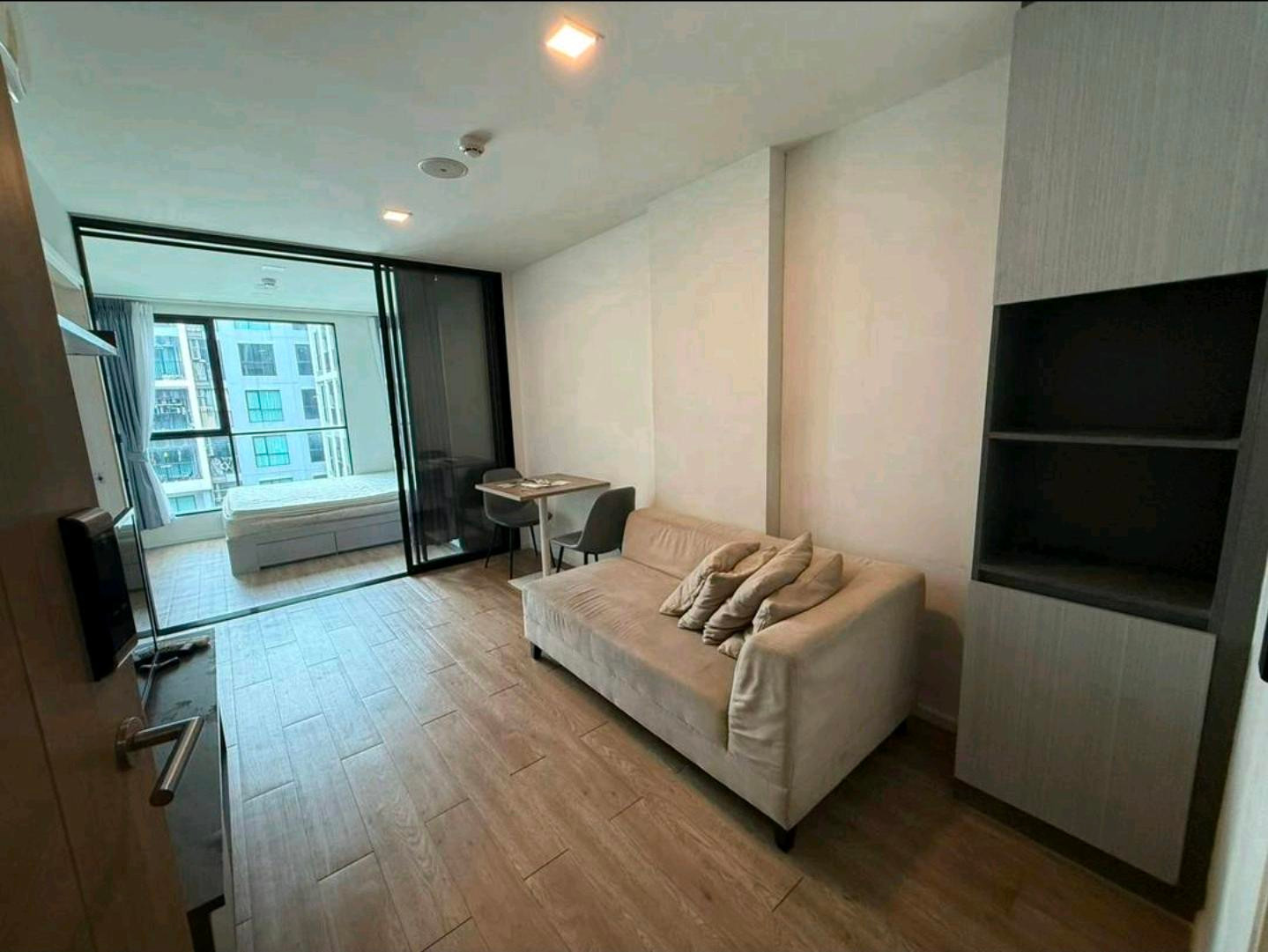ห้องว่างพร้อมอยู่📍 แอทโมซ ลาดพร้าว 15 🏢BTS ห้าแยกลาดพร้าว ห้องว่างพร้อมอยู่📍 แอทโมซ ลาดพร้าว 15 🏢BTS ห้าแยกลาดพร้าว