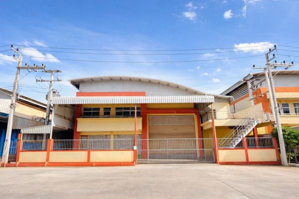 purple area MMC Nuankhachon Two-story factory warehouse 8-room office 2baths 500m. from Navanakorn I