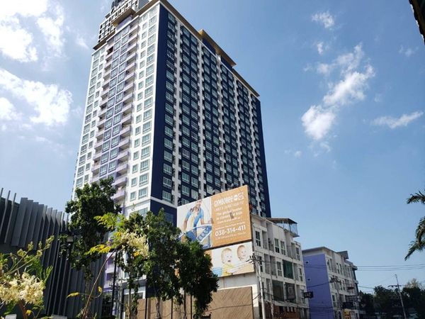 For rent: Ladda Condo View Sriracha, 2 bedrooms, large unit, 7th floor, sea view.