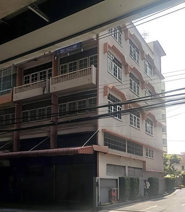 ขายอาคารพาณิชย์ 2 คูหา รวมที่ดินด้านหลัง 194 ตรว.ห้องหัวมุมติดถนนติดรถไฟฟ้า แยกติวานนท์  บางเขน เมืองนนทบุรี นนทบุรี CX-168606