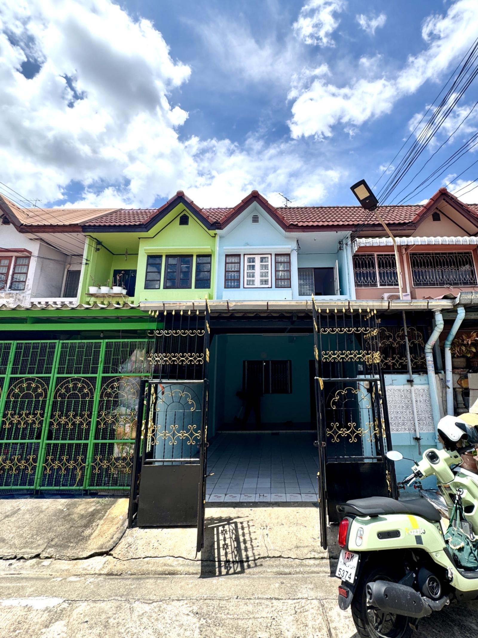 For Sale Townhouse/Townhome , Moobaan Phetkasem 2 North , MRT-Lak Song , Bang Khae Nuea , Bang Khae , Bangkok , CX-167800 For Sale Townhouse/Townhome , Moobaan Phetkasem 2 North , MRT-Lak Song , Bang Khae Nuea , Bang Khae , Bangkok , CX-167800