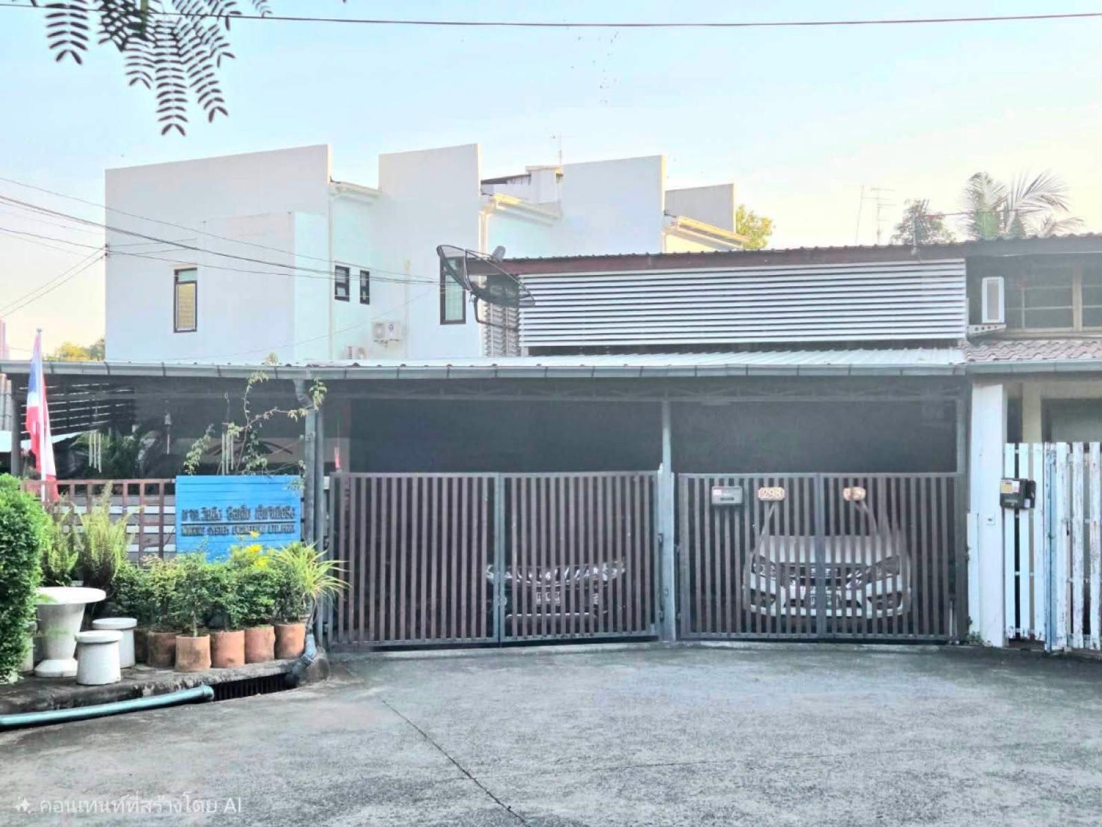 For Sale Twin houses in the style of single houses , Khlong Chan , Bang Kapi , Bangkok , CX-166397