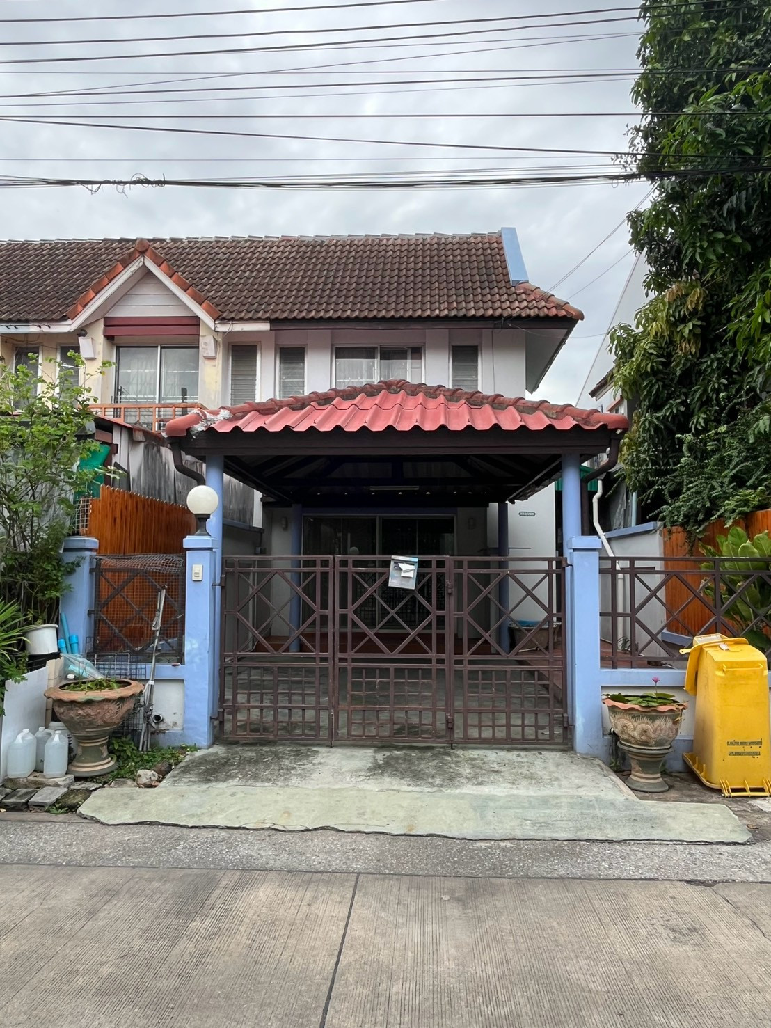 ขายด่วน! ทาวน์เฮ้าส์หลังริม แปลงสวย พร้อมอยู่ หมู่บ้านพูนสินธานี 3 ราคาเพียง 2,400,000 บาท – รูปที่ 3