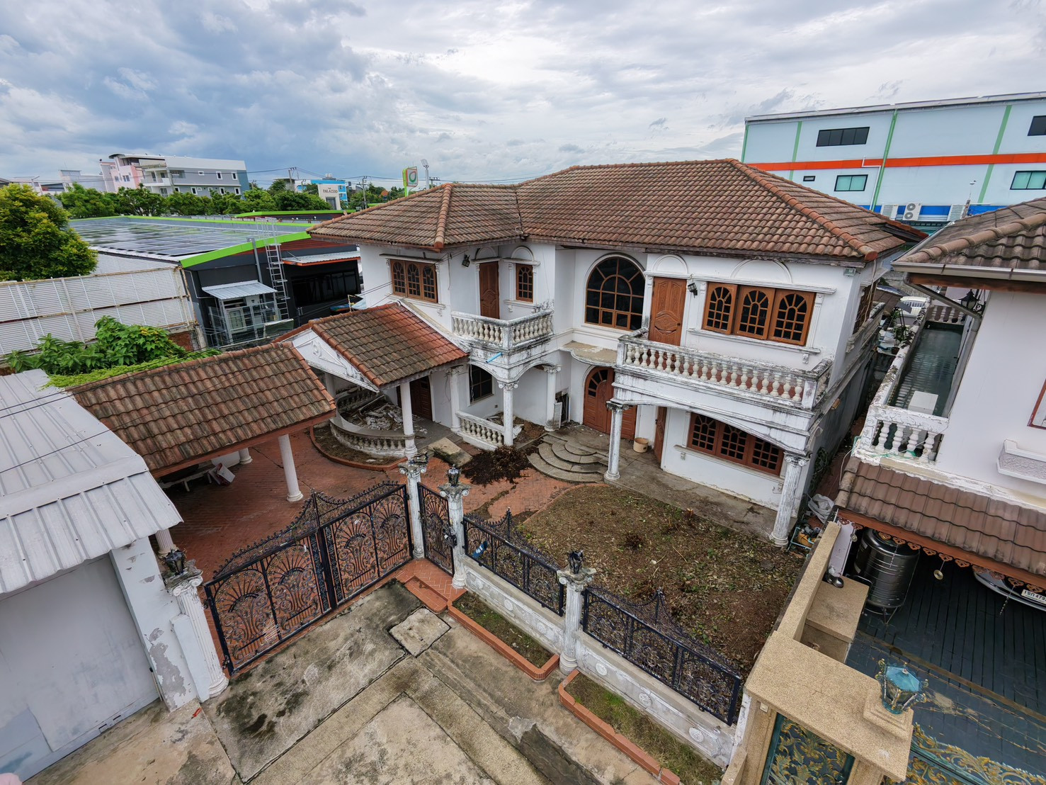 ที่ดินสวยแถมบ้าน ทำเลดีมาก เกือบติดถนนพระเทพ ใกล้แยกไฟฉาย เพียง 9.9 ล – รูปที่ 3