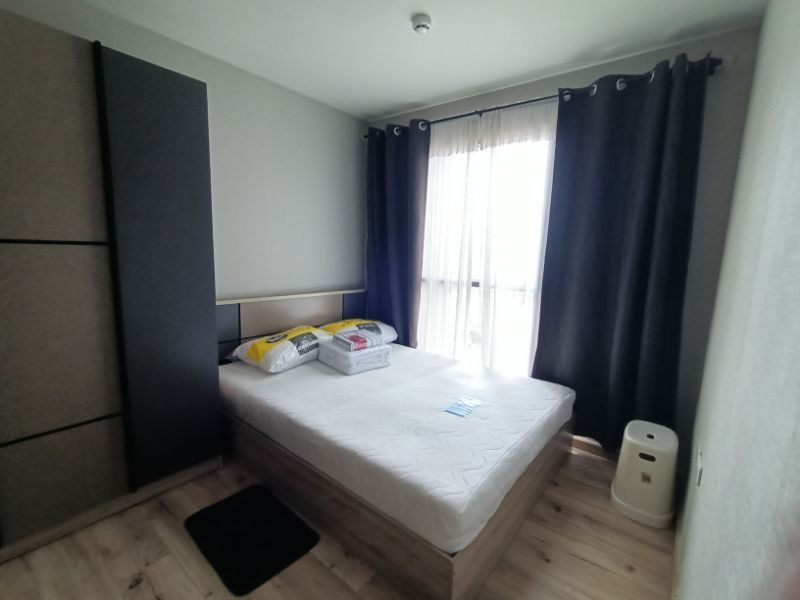 JO518 For rent Brix Condo Charansanitwong 64, next to MRT Sirindhorn. JO518 For rent Brix Condo Charansanitwong 64, next to MRT Sirindhorn.