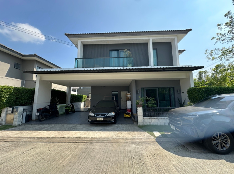 Single house for sale, Centro Village, Bang Yai.