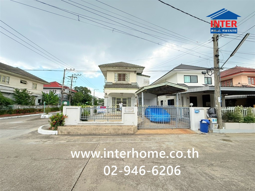 2-story detached house, 50 sq m, Chon Chuen Village. Behind the flea market World Market, Soi Thawi Watthana 9, Phutthamonthon Sai 3 Road Phutthamonthon Sai 4 Road, Thawi Watthana Road, Thawi Watthana District, Bangkok