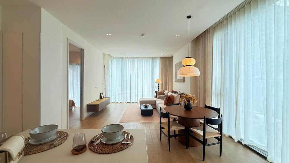 ✨Strand Thonglor🐈🐕Petfriendly 🚄150m to BTS Thonglor Brand New unit 🪟Spacious & Airy ✨Strand Thonglor🐈🐕Petfriendly 🚄150m to BTS Thonglor Brand New unit 🪟Spacious & Airy