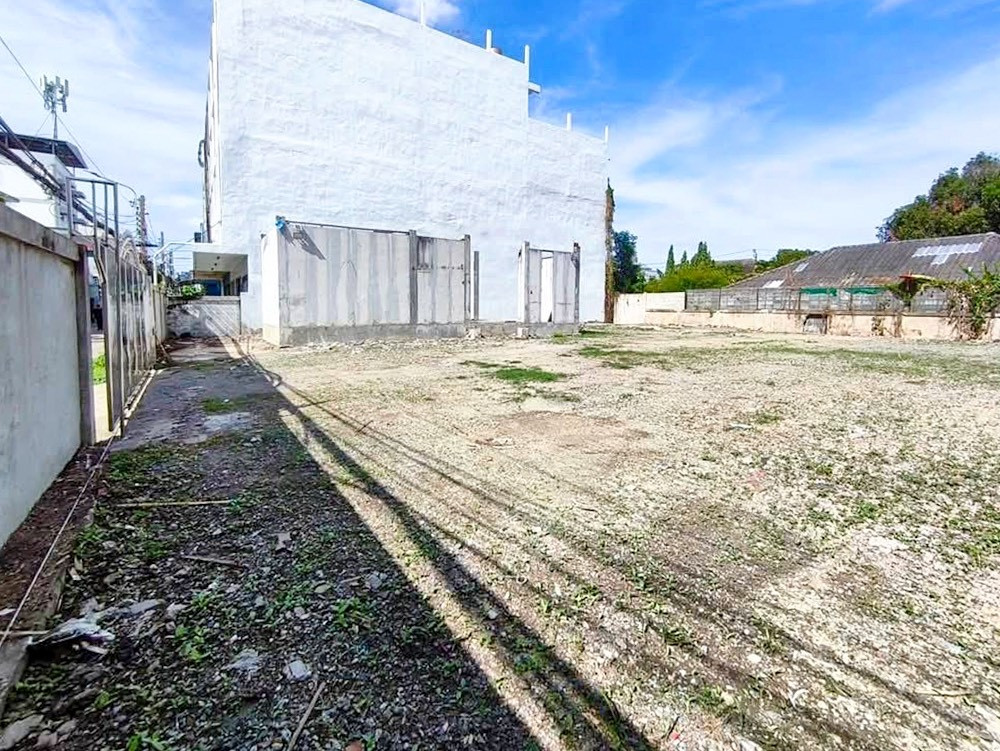 Urgent sale of land Filled in, beautiful plot 📍On Nut 20 ✨ size 159 sq m (only 150,000 per sq m)