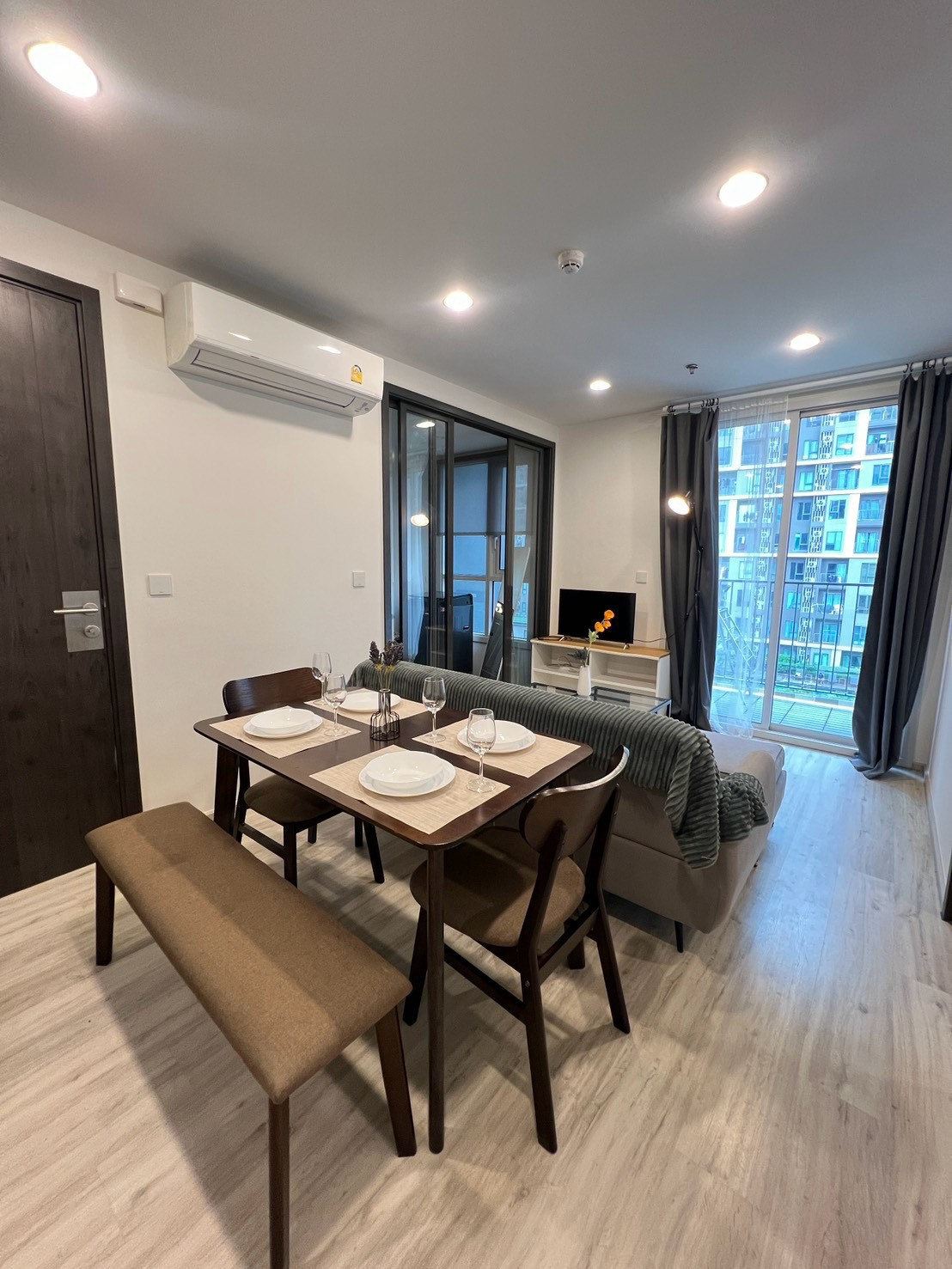 🔥For Sell : XT Huaikhwang 2bed 2bath 60 sqm 9,500,000 Mb. Micky : 0650565193 🔥For Sell : XT Huaikhwang 2bed 2bath 60 sqm 9,500,000 Mb. Micky : 0650565193