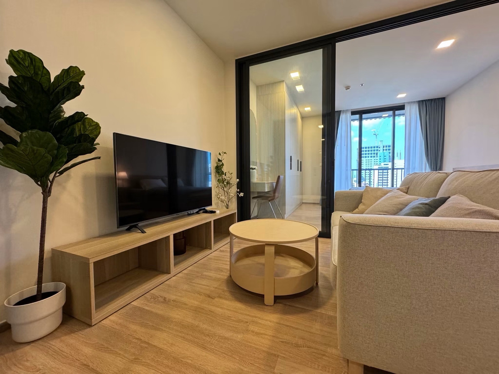 LHC-0531 For rent XT Phayathai 🛌 1 bedroom 42 sq m. 🚇 near BTS Phayathai LHC-0531 For rent XT Phayathai 🛌 1 bedroom 42 sq m. 🚇 near BTS Phayathai