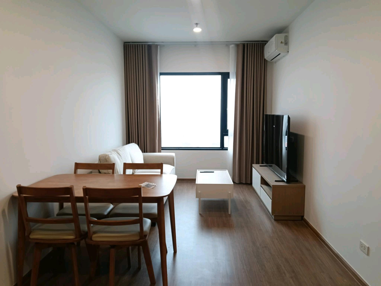 The LIVIN Phetkasem Condo, 19th floor, Building B, 2 bedrooms, 2 bathrooms, 56 square meters, rental price 32,000 baht, fully furnished, near MRT Phasi Charoen, near Cheekon Department Store 📞 Contact for inquiries / viewing appointments 📱 Tel: 099-265-85 The LIVIN Phetkasem Condo, 19th floor, Building B, 2 bedrooms, 2 bathrooms, 56 square meters, rental price 32,000 baht, fully furnished, near MRT Phasi Charoen, near Cheekon Department Store 📞 Contact for inquiries / viewing appointments 📱 Tel: 099-265-85