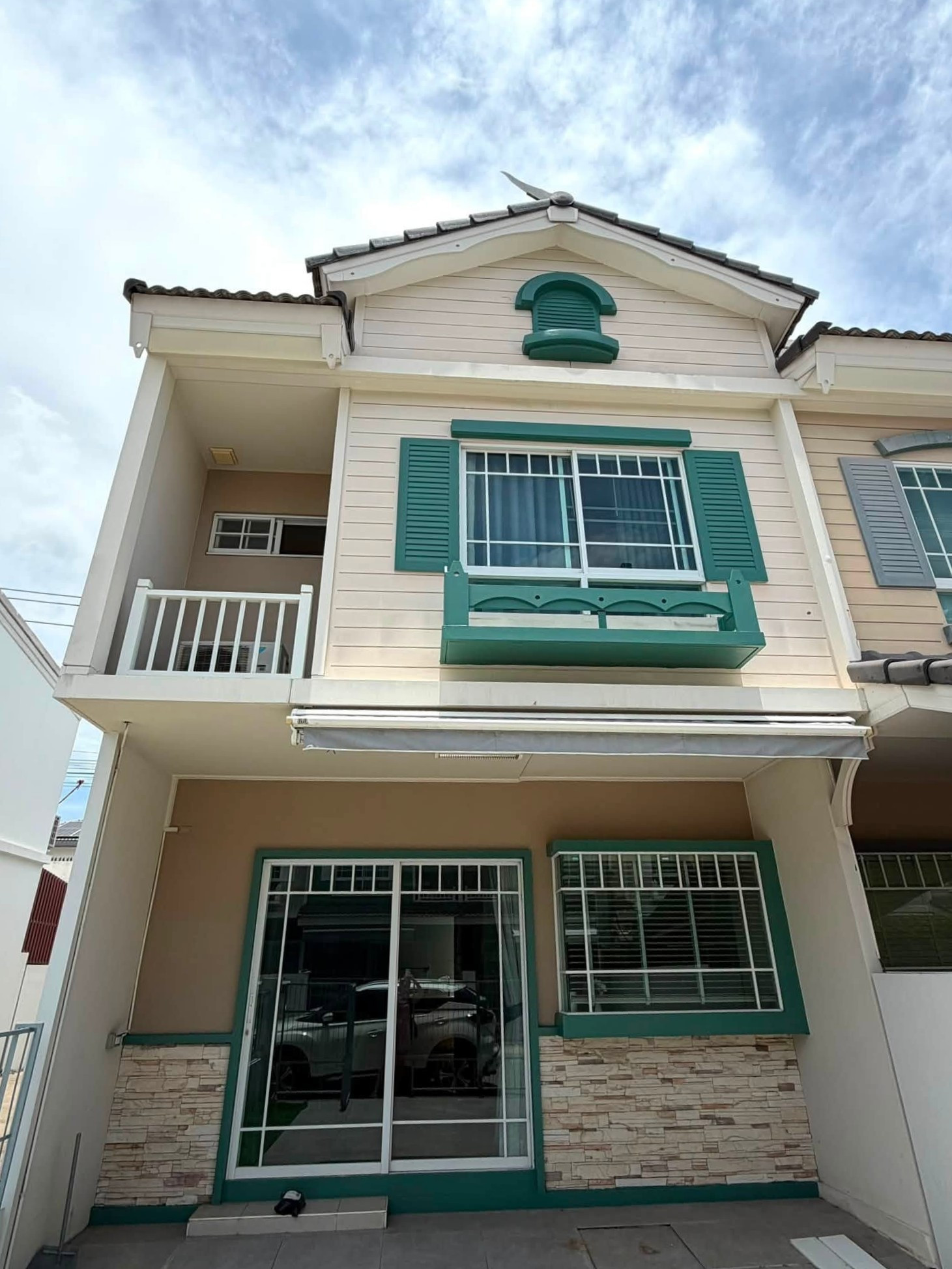 RH082626 For rent, 2-story townhome, 2 bedrooms at Indy 2 Bangna KM.7, Soi Ratchawinit, near Mega Bangna (Pet Friendly)