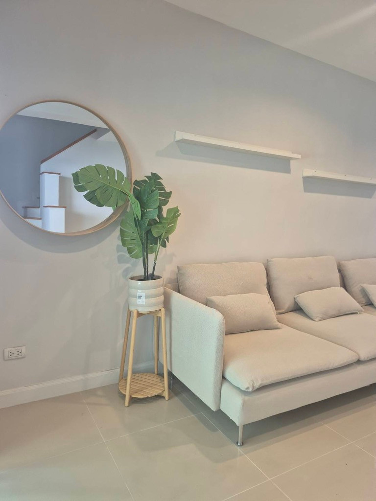 For Rent: 3-Storey Townhome at The Metro Rama 9 – รูปที่ 2