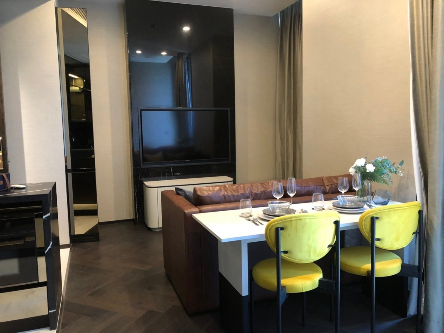 🔥 URGENT CUT LOSS! The Esse Sukhumvit 36 — 1 นอน หน้ากว้าง 44 ตร.ม. ยอมขาดทุน ถูกสุดในตลาด! Cooper Agent Call: 092-461-6989 🔥 URGENT CUT LOSS! The Esse Sukhumvit 36 — 1 นอน หน้ากว้าง 44 ตร.ม. ยอมขาดทุน ถูกสุดในตลาด! Cooper Agent Call: 092-461-6989